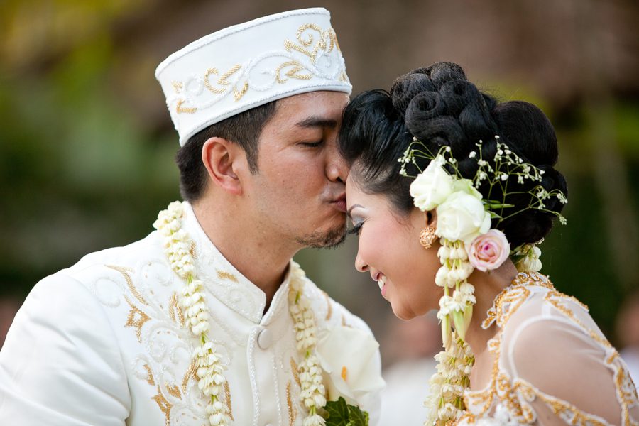 Indonesia Wedding Photography in Bali | Bunn Salarzon