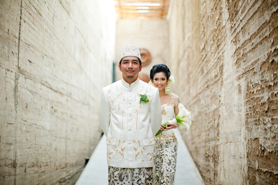 Bunn Salarzon - indonesian wedding photography first look