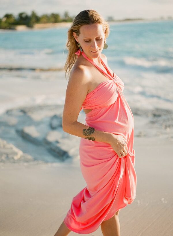 Bunn Salarzon - beach maternity photo session on turks and caicos islands