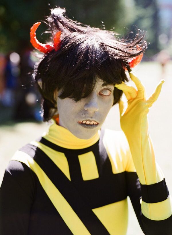 Bunn Salarzon - scary yellow and black alien girl